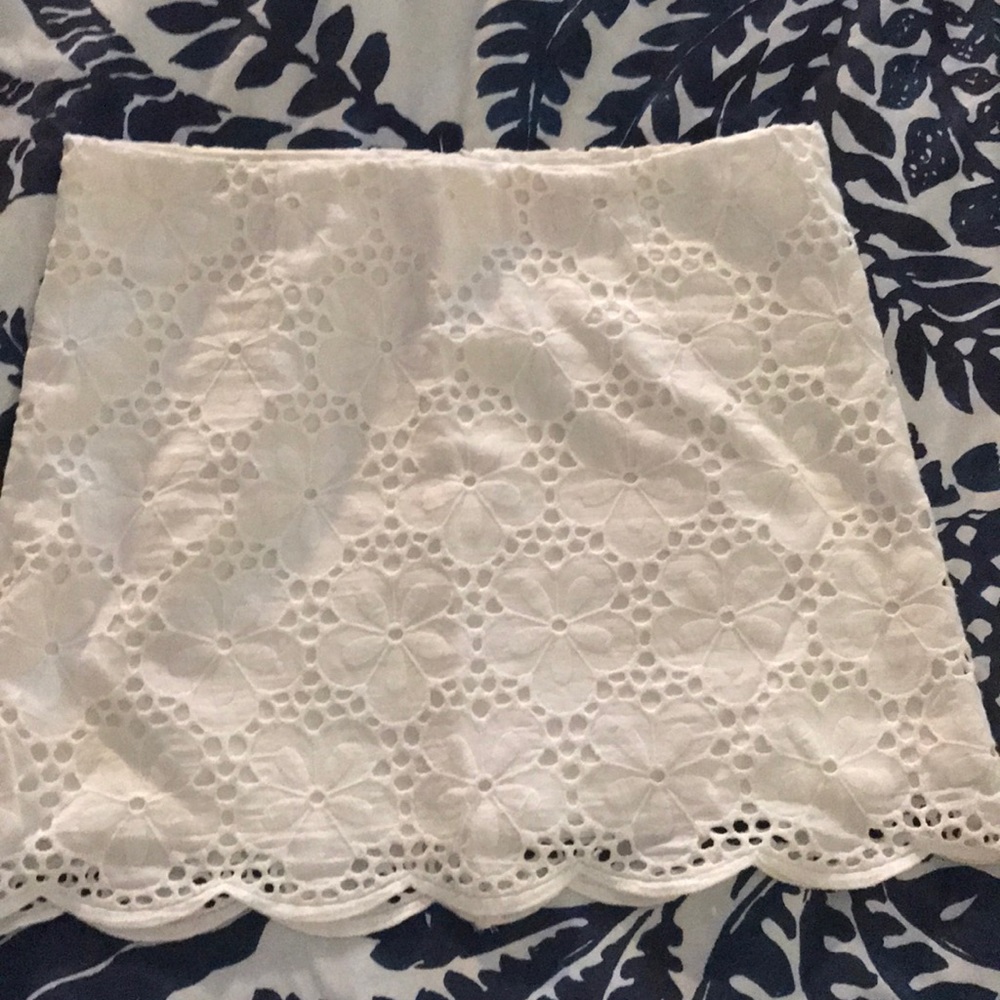 Lilly Pulitzer White Eyelet Tate Skirt Size 00